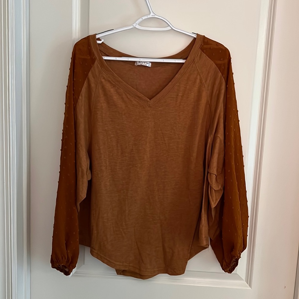 NEVER WORN Size M/L Rust orange long sleeve tunic w decorative sleeves